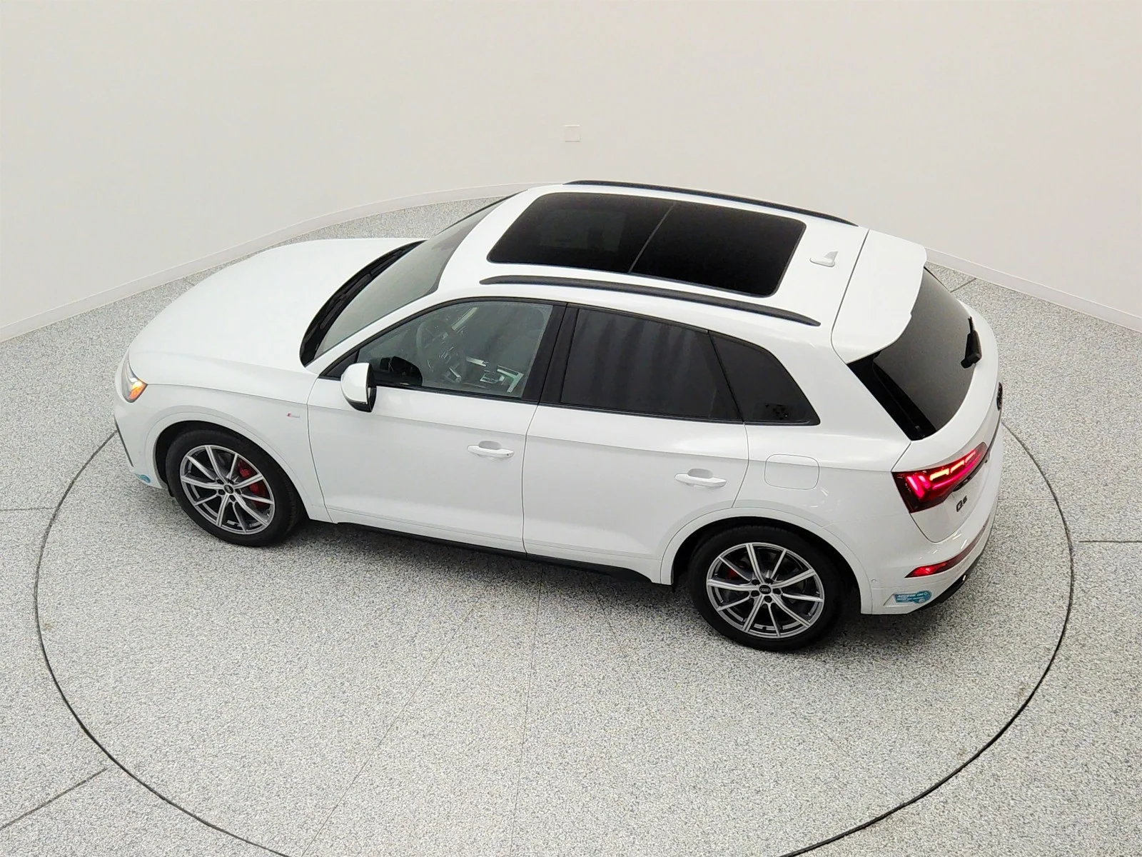 Used 2024 Glacier White Metallic Audi S line Prestige 55 TFSI e quattro image 29