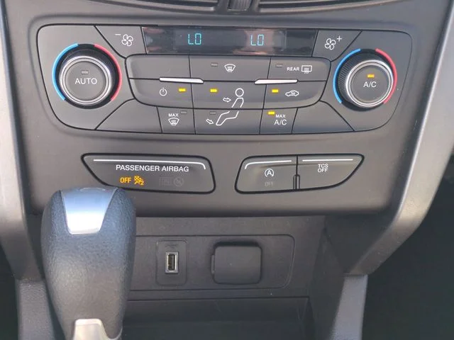 Used 2017 Gold Ford SE image 24