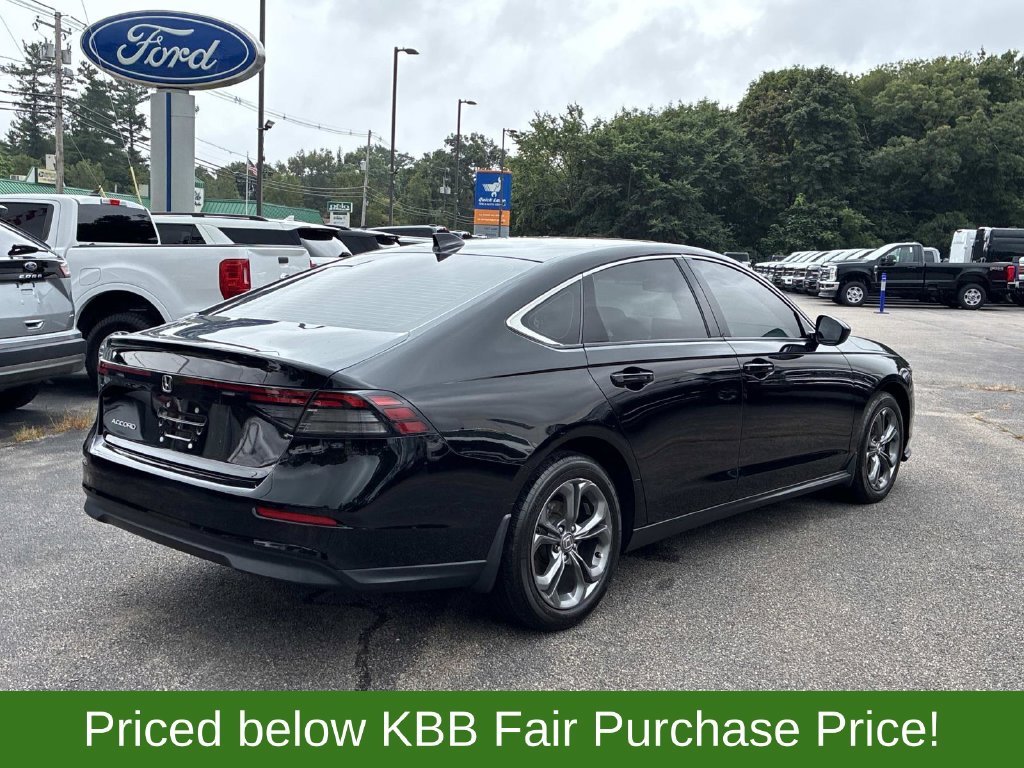 Used 2023 Black Honda EX image 7