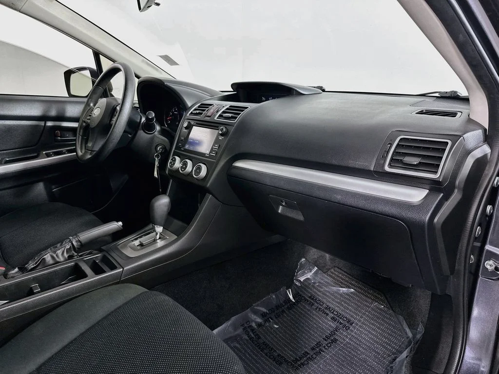 Used 2015 Dark Gray Metallic Subaru 2.0i image 27