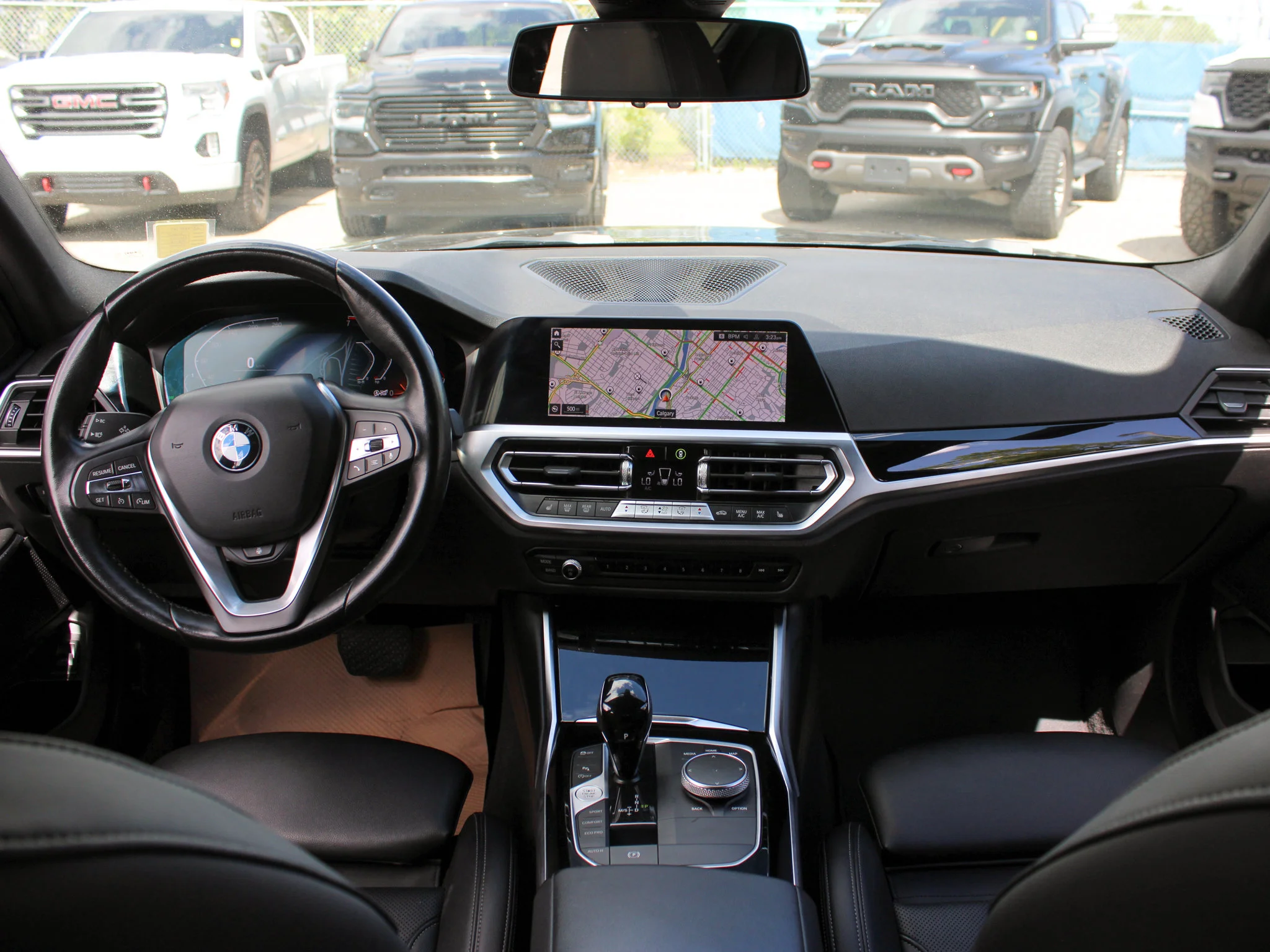 Certified Used 2022 Black BMW 330i xDrive*No Accidents | Heated Leather | Backup Camera | Nav | 255 HP | Apple CarPlay | AWD image 4