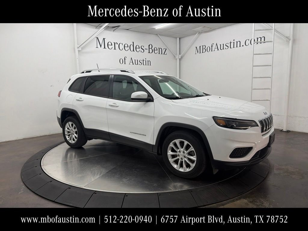Used 2020 White Jeep Latitude image 1