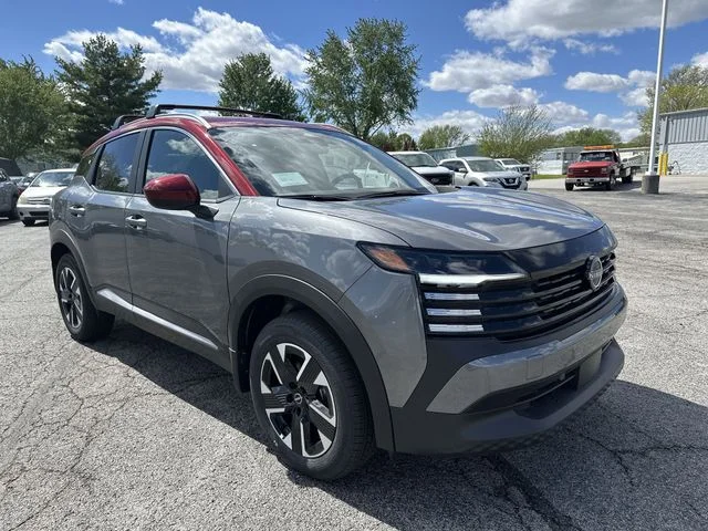 New 2026 Gun Metallic / Scarlet Ember Tintcoat Two-tone Nissan SV image 11