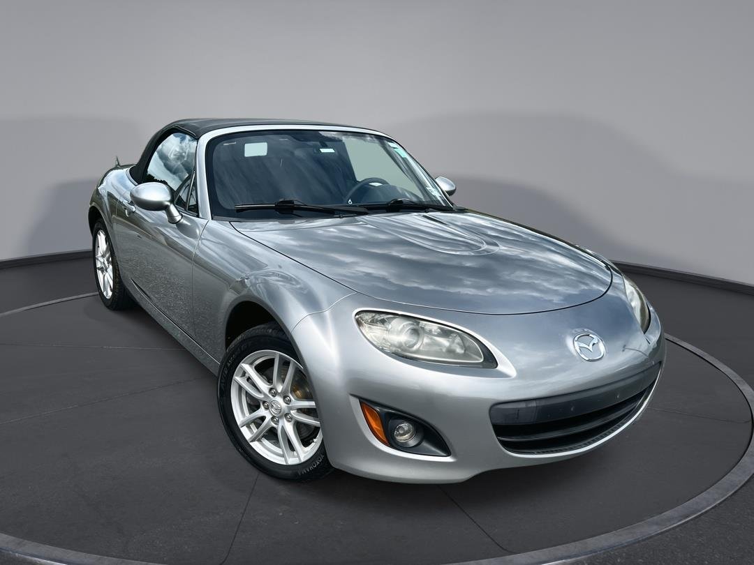 2012 Mazda MX-5 Miata Sport's photo