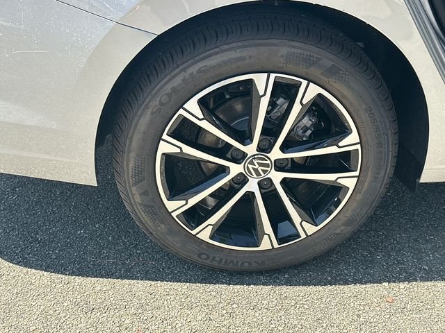 New 2026 Silver Volkswagen 1.5T Sport image 33