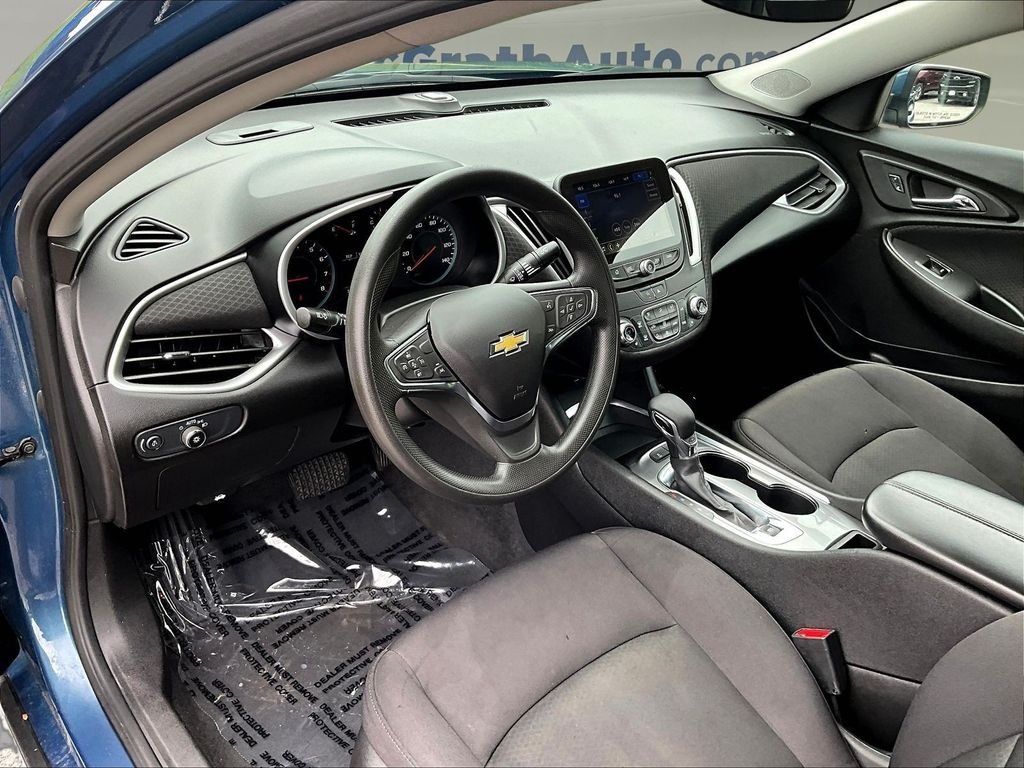 Used 2024 Blue Chevrolet LT image 14