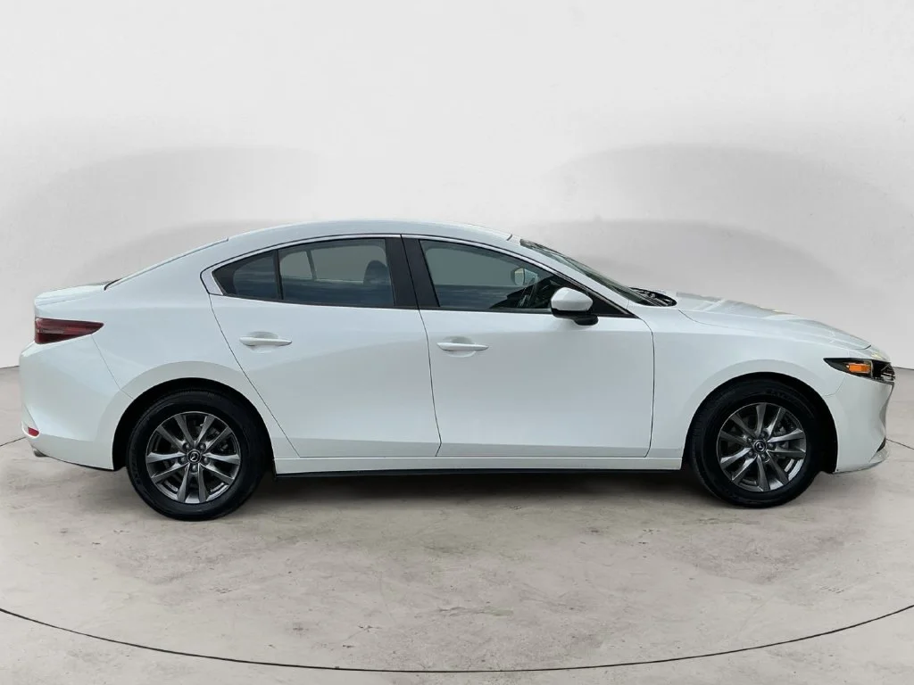 Used 2021 White Mazda 2.5 S image 7