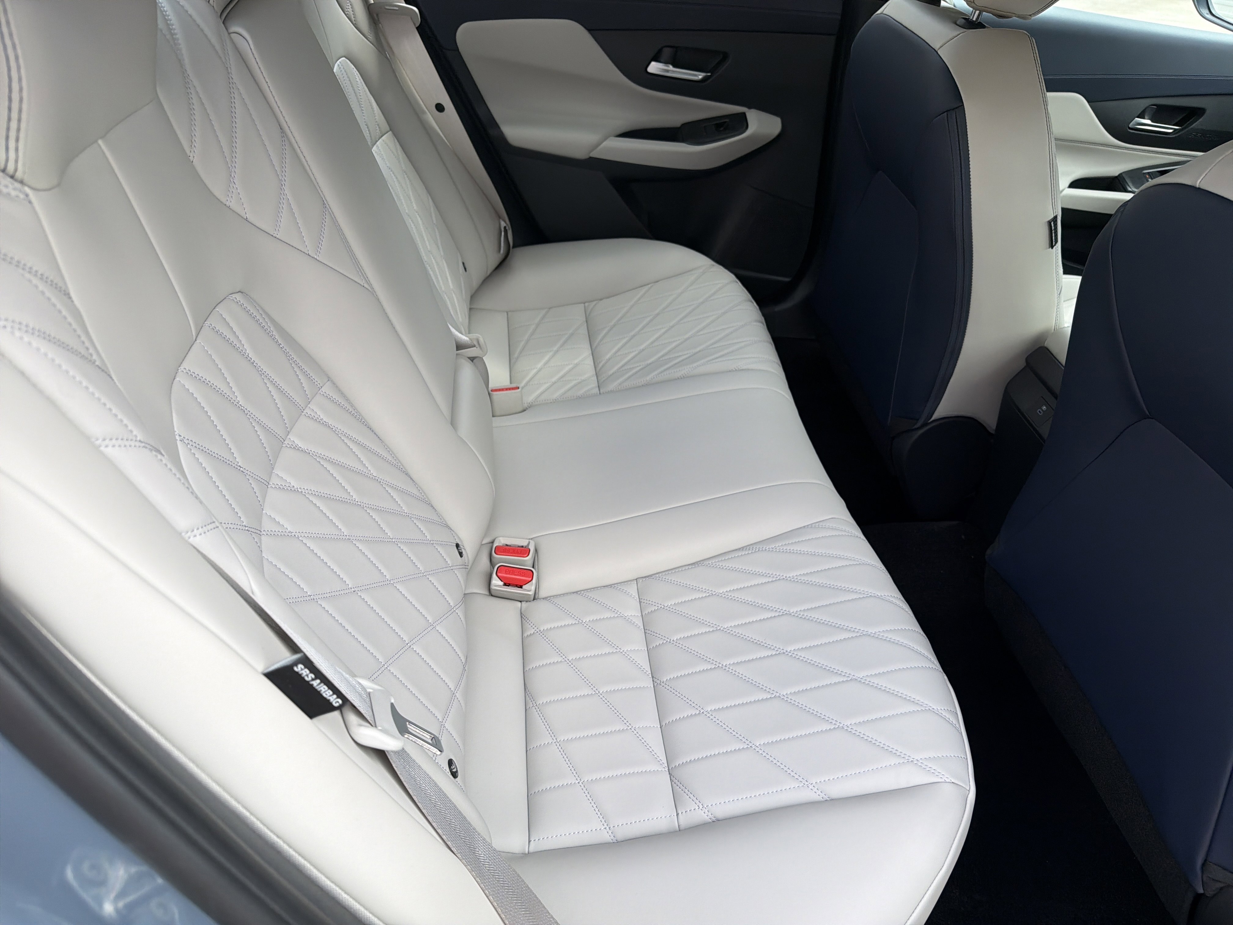 New 2026 Atlantic Gray Metallic Nissan SL image 16