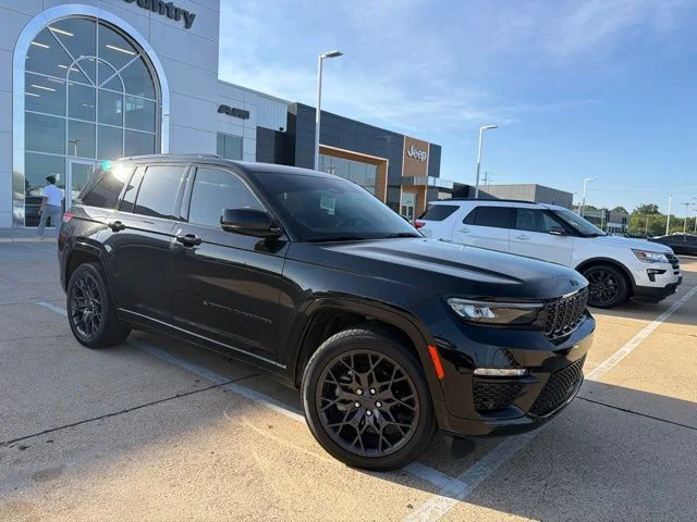 2025 Jeep Grand Cherokee Summit