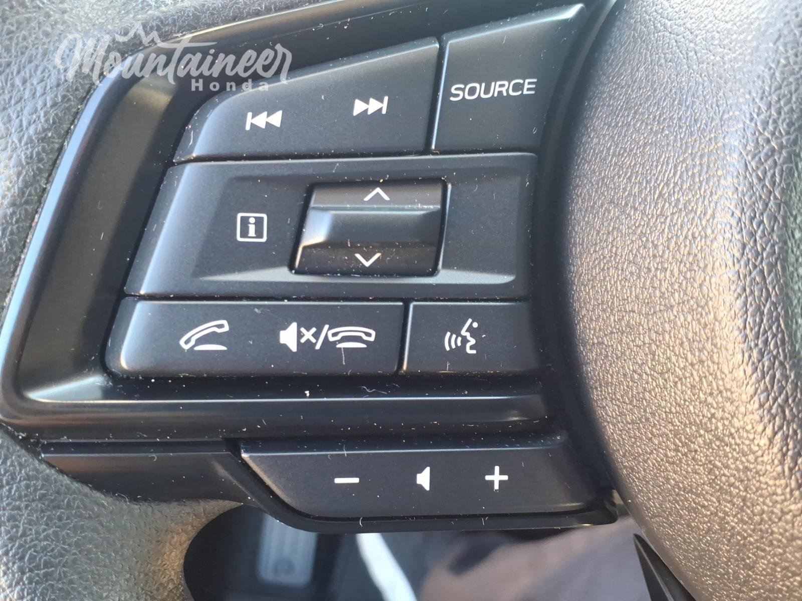 Used 2025 Sapphire Blue Pearl Subaru Premium image 29