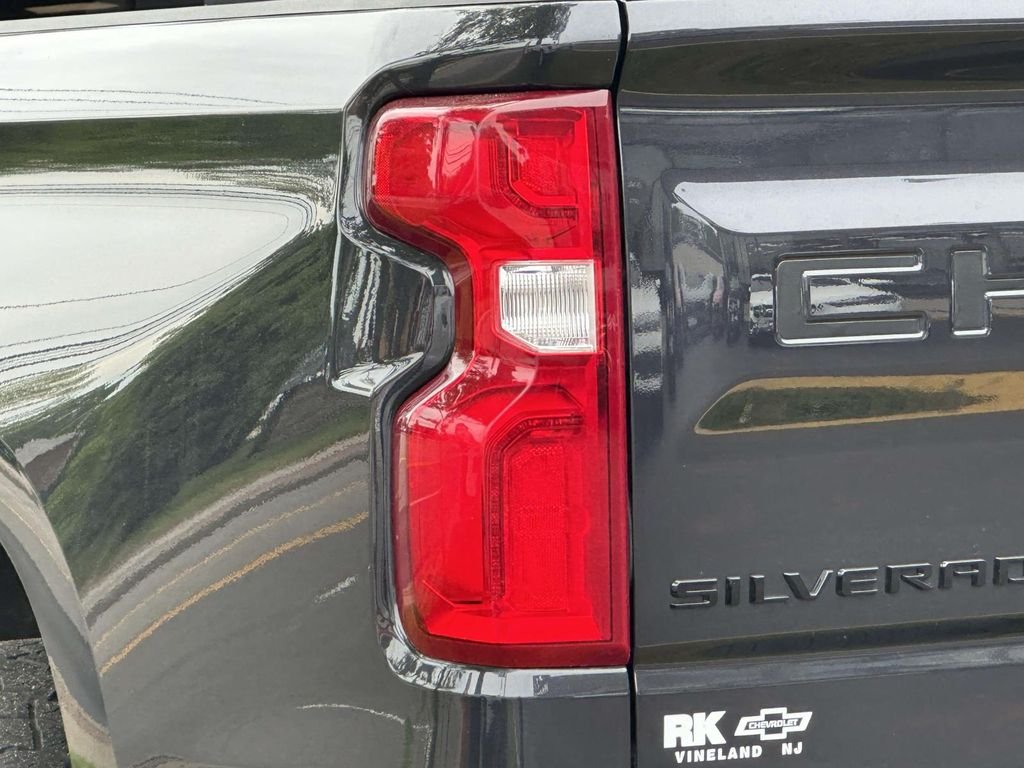 2022 Chevrolet Silverado 1500 RST - Photo 9