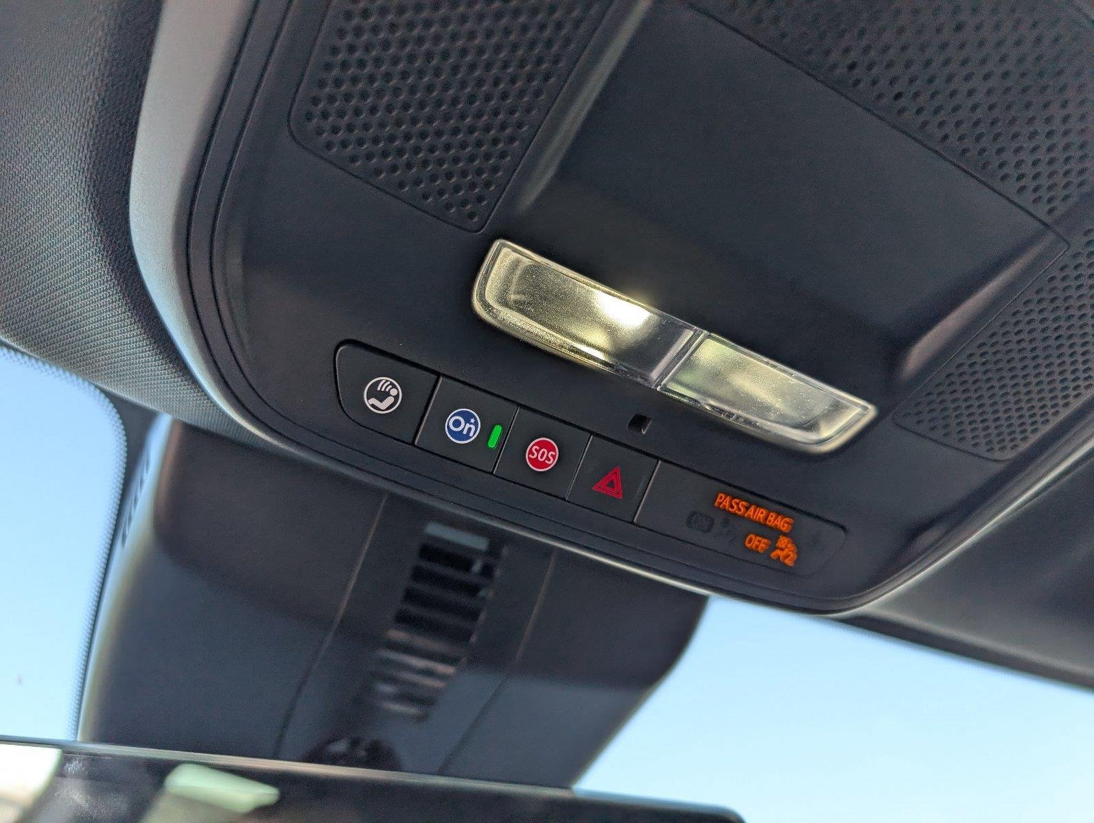 2027 Chevrolet Traverse LT - Photo 23