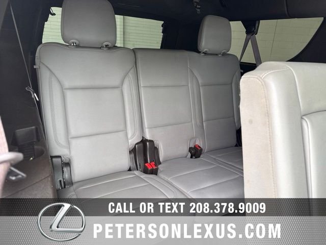 Used 2022 Gray Chevrolet Z71 image 22