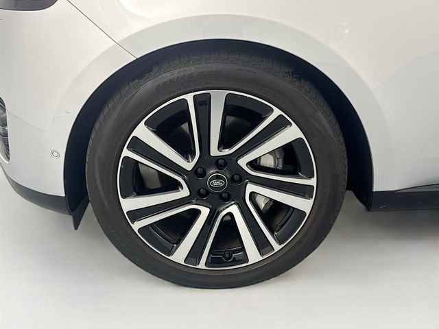 Used 2023 Silver Land Rover SE image 31