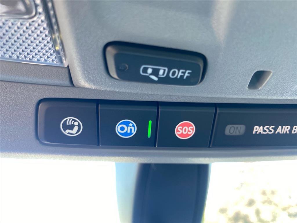 Used 2022 Shadow Gray Metallic Chevrolet Custom image 14