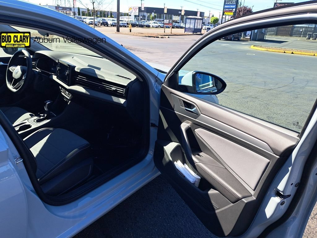 New 2026 Gray Volkswagen 1.5T SE image 27