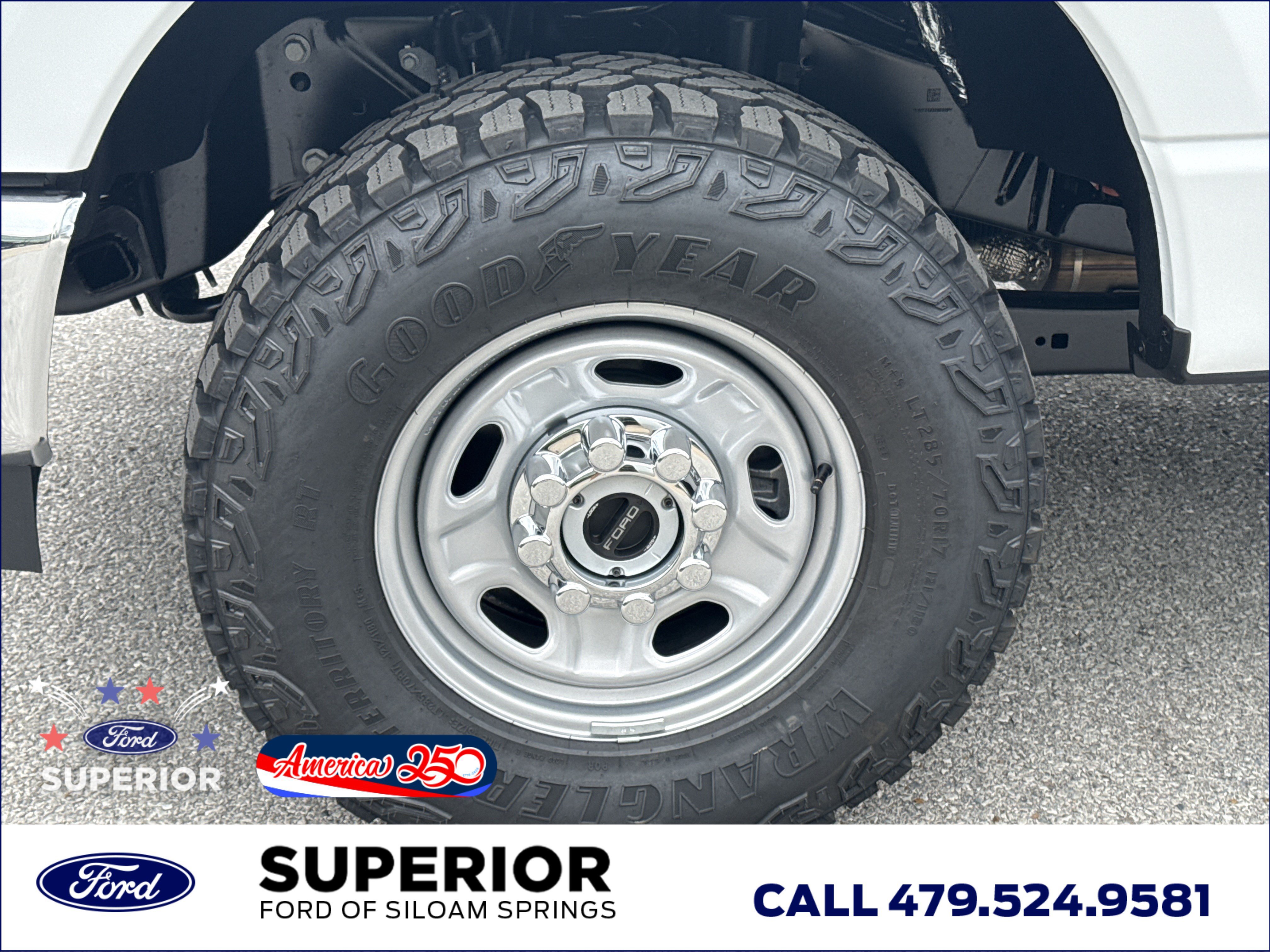 New 2026 Oxford White Ford XL 4WD image 12