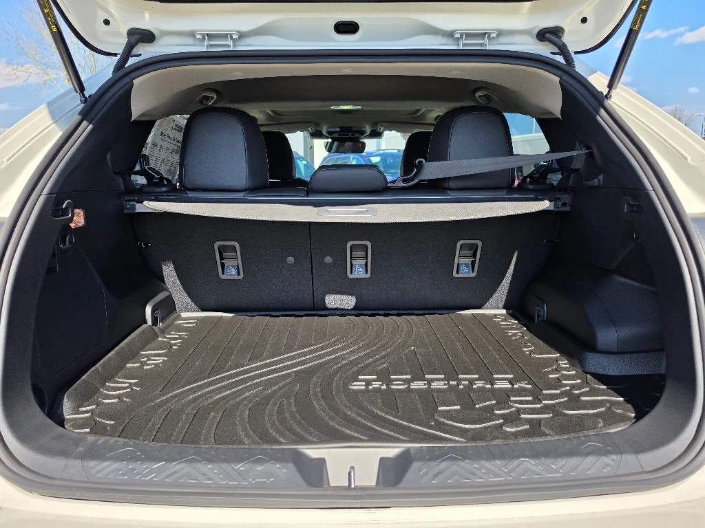 New 2026 CRYSTAL WHITE PEARL Subaru Limited Hybrid image 6