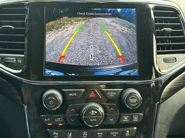 Used 2021 Granite Crystal Metallic Clearcoat Jeep Laredo X image 34