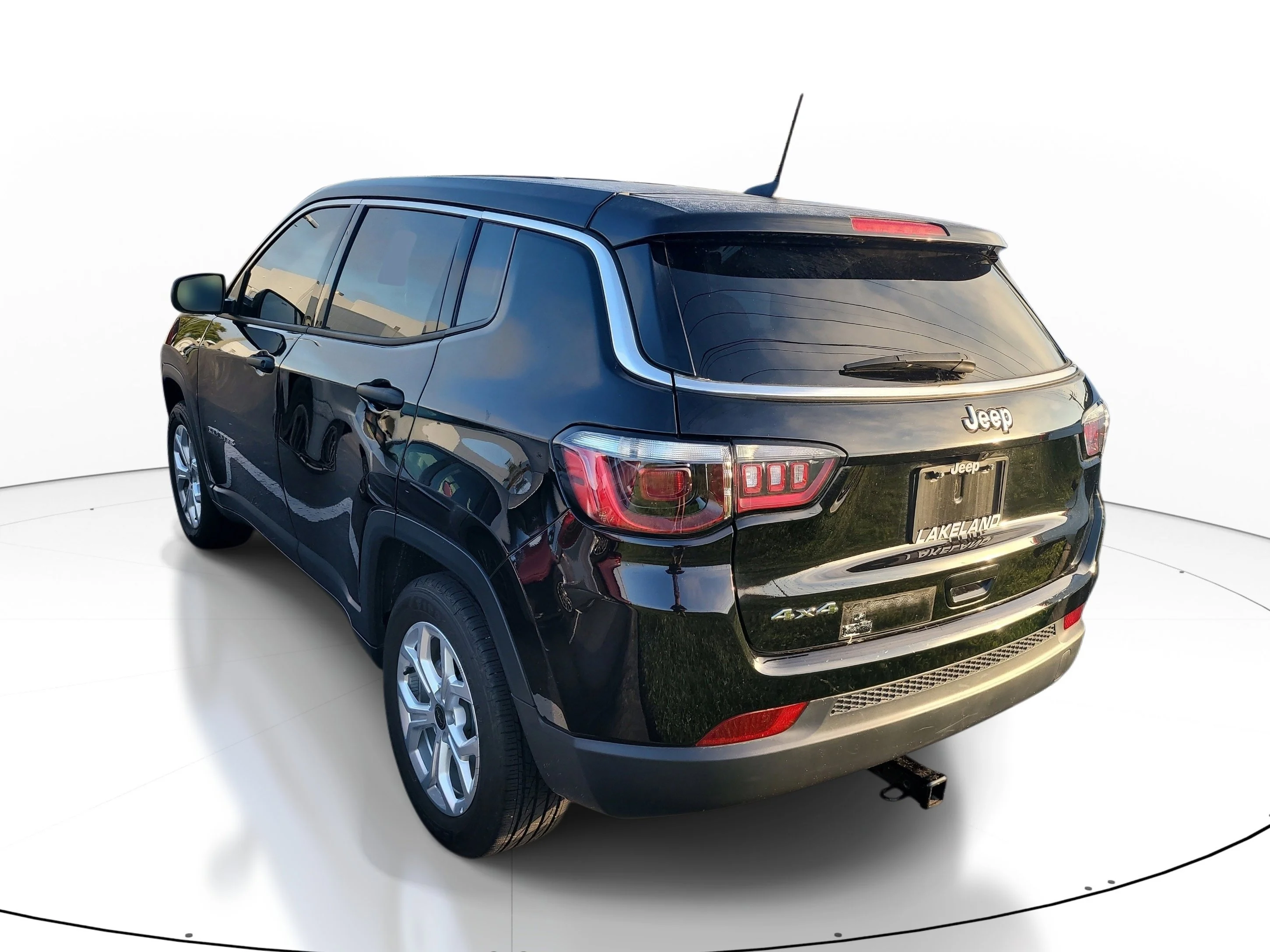 Used 2025 Diamond Black Crystal Pearlcoat Jeep Sport image 6
