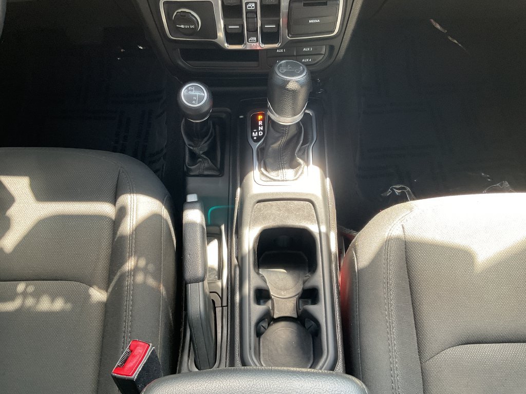 Used 2019 Red Jeep Unlimited Sport S image 26
