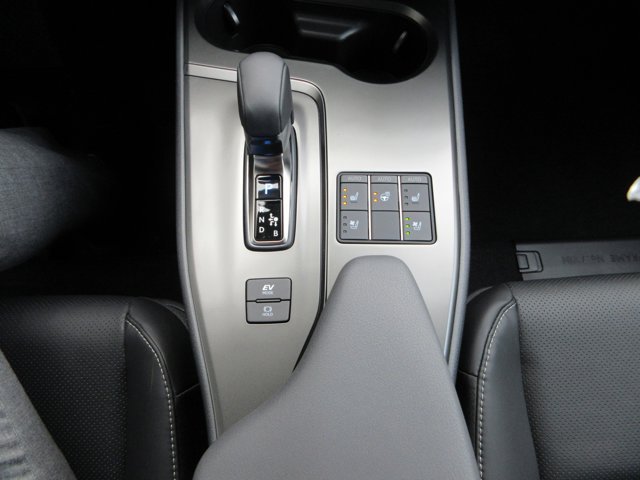 New 2026 Ultra White Lexus 300h Premium image 48