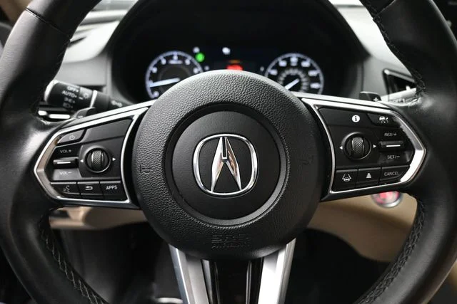 Used 2023  Acura Technology Package image 16