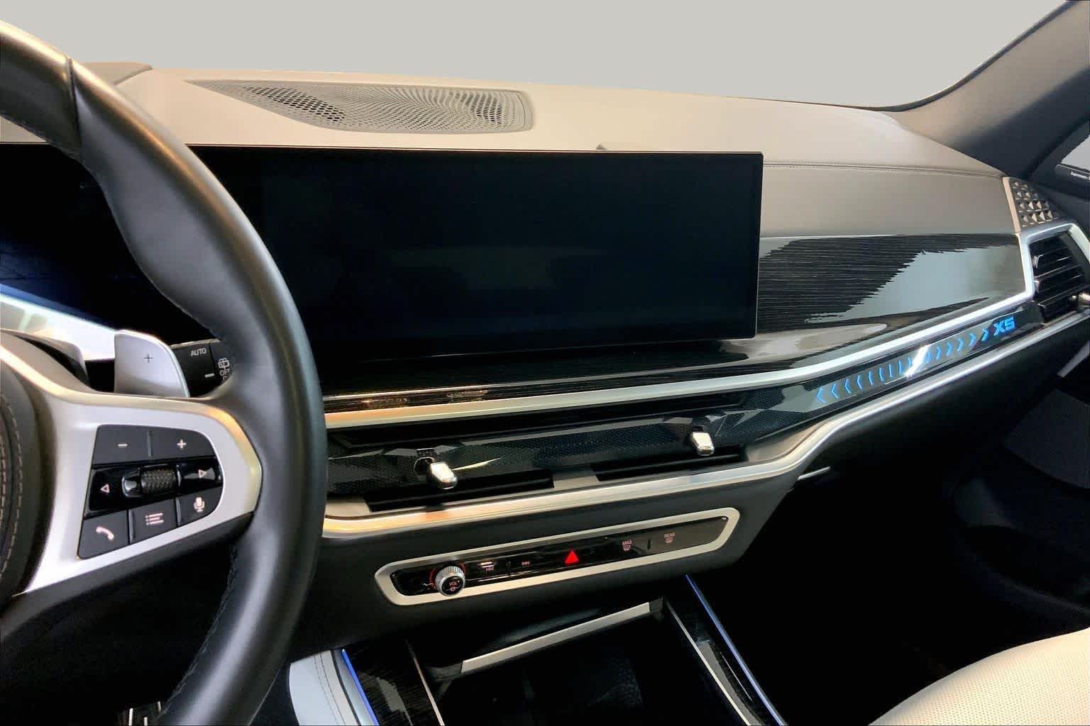 Used 2024 Mineral White Metallic BMW xDrive50e image 6