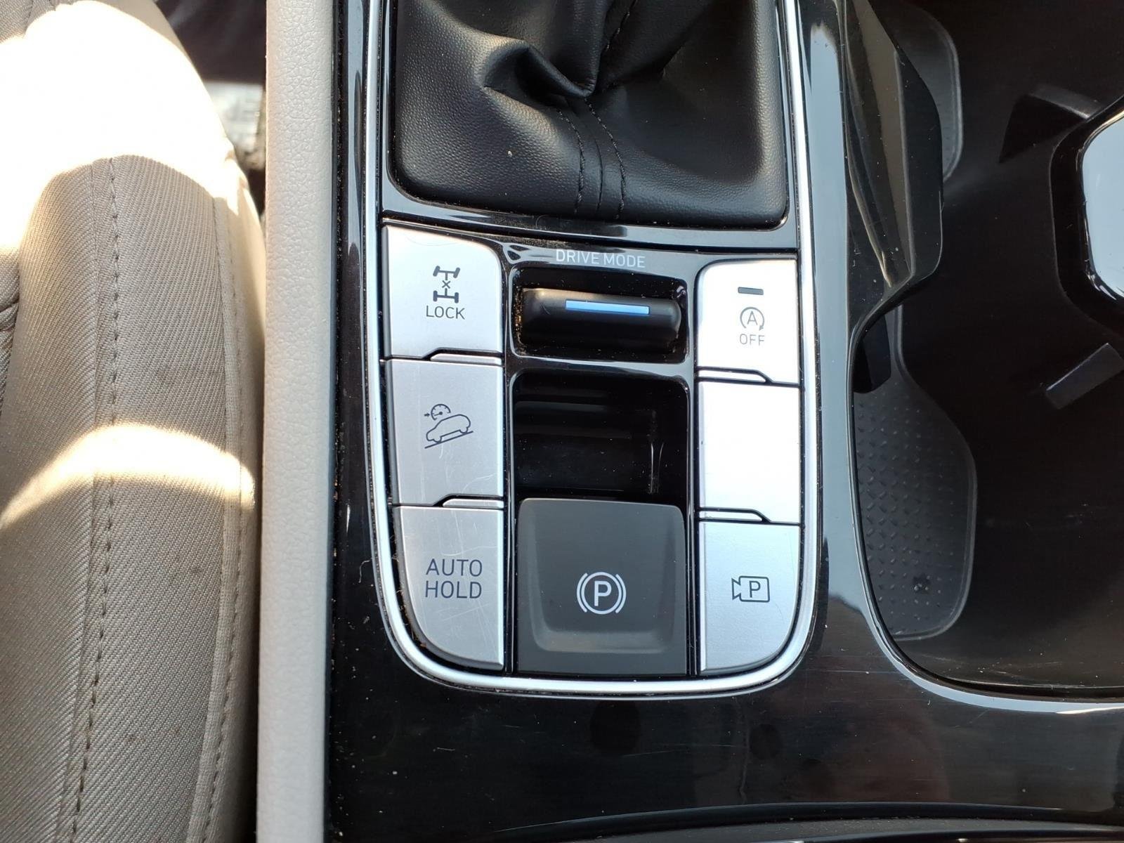 Used 2025 Atlantis Blue Hyundai SEL image 6
