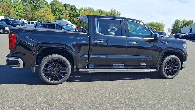 New 2026 Onyx Black GMC SLT image 2