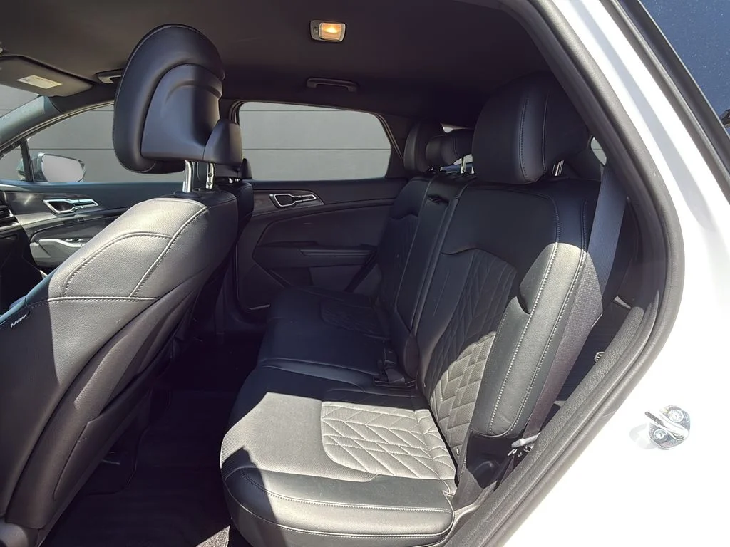Used 2023 White Kia X-Line image 15