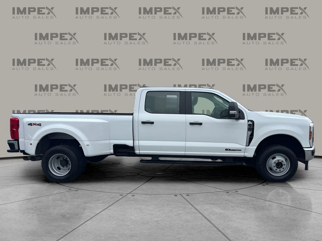 Used 2024 White Ford XL image 6