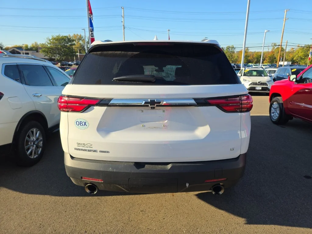 Used 2023 SUMMIT WHITE Chevrolet LT Cloth image 9