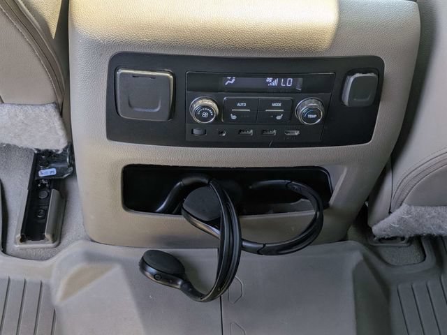 Used 2020 SATIN STEEL METALLIC GMC SLT image 15
