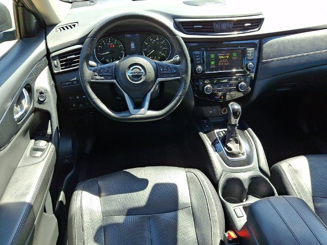 Used 2020 Black Nissan SL image 11