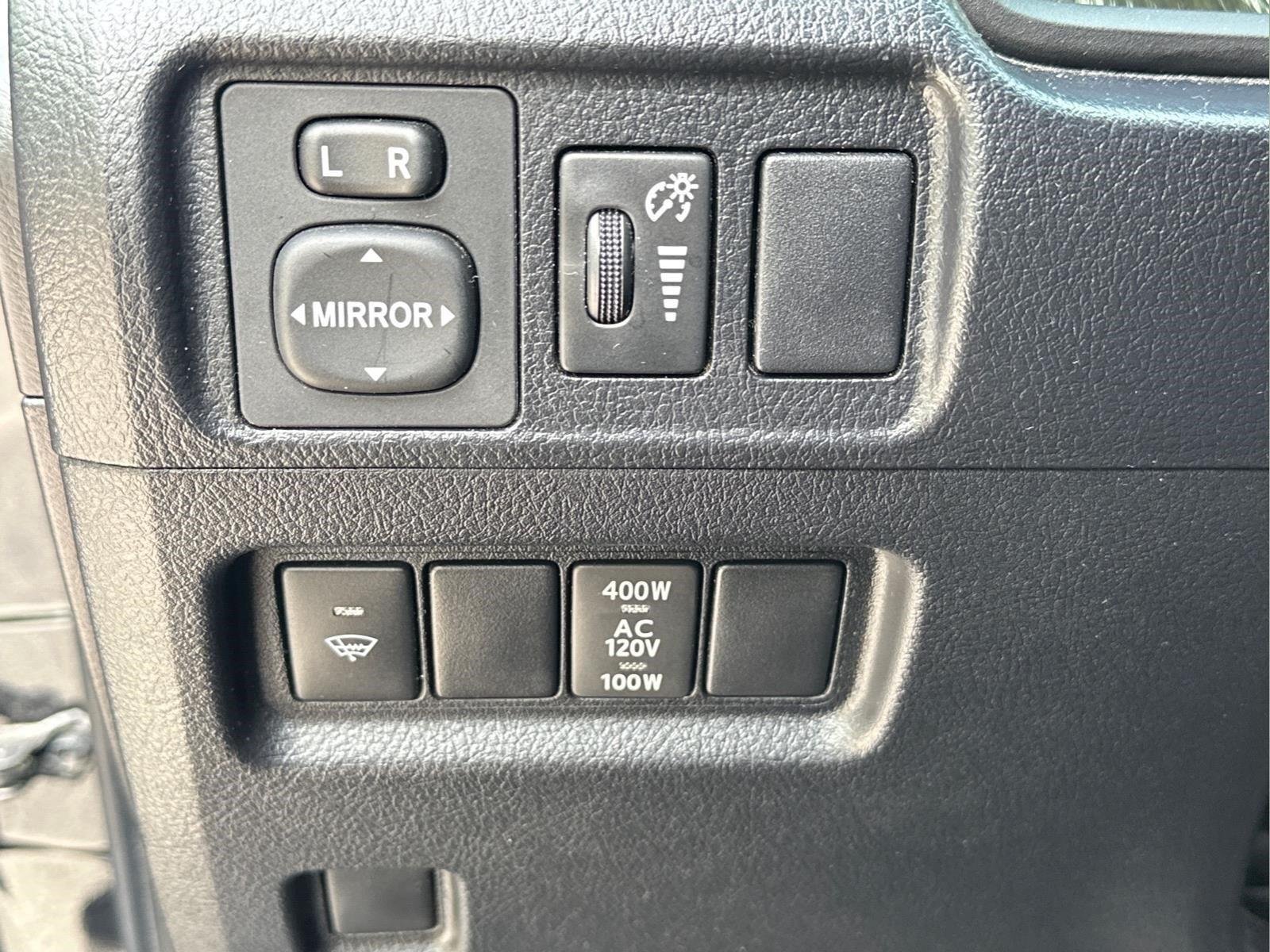 Used 2019 Midnight Black Metallic Toyota SR5 image 22