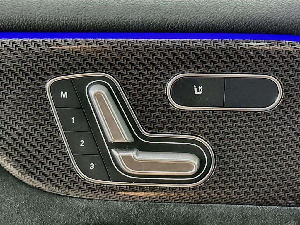Used 2026 Black Mercedes-Benz GLB 35 AMG® image 20