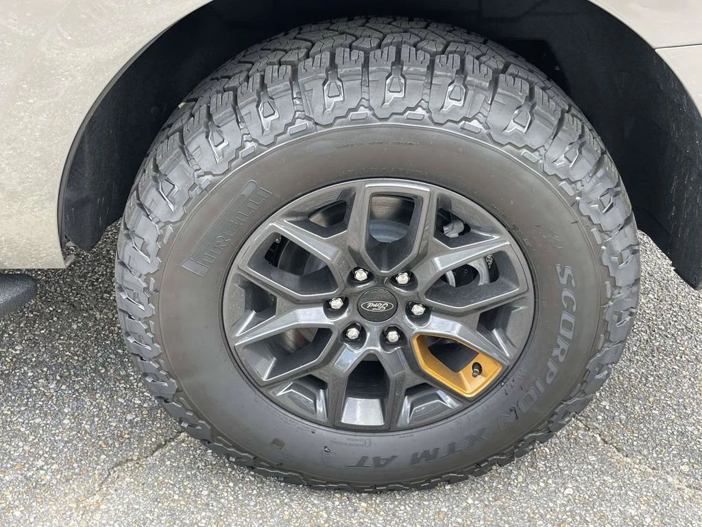 New 2027 Marsh Gray Ford Tremor® image 9