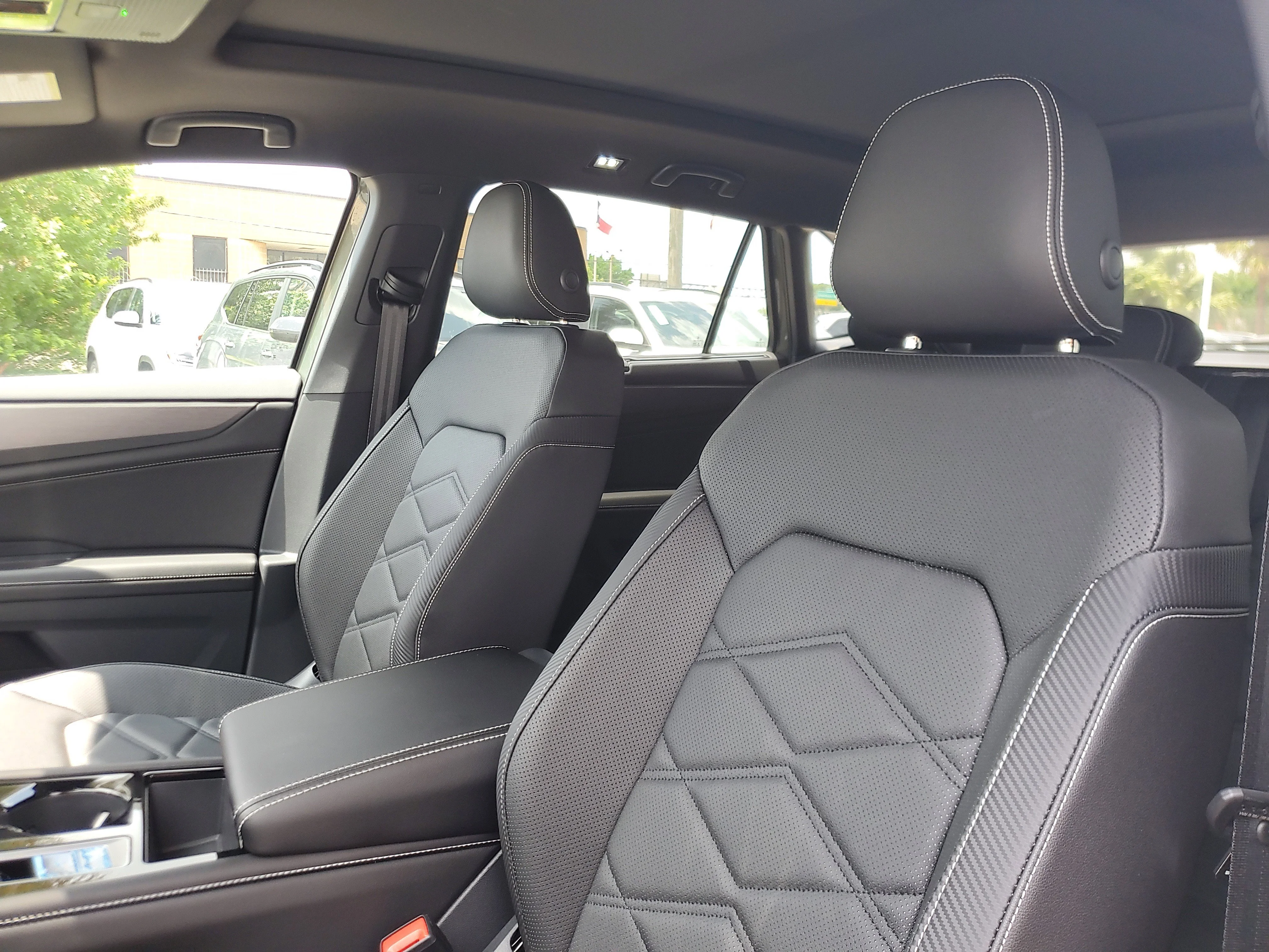 New 2026 Green Volkswagen 2.0T SE w/Technology image 14