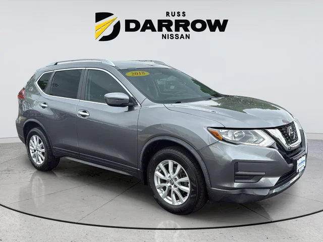 Used 2018 Gray Nissan SV image 7