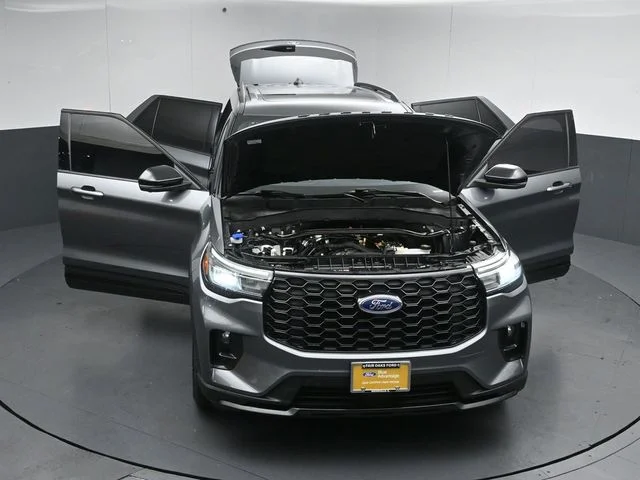 Certified Used 2025 Carbonized Gray Metallic Ford ST-Line image 60