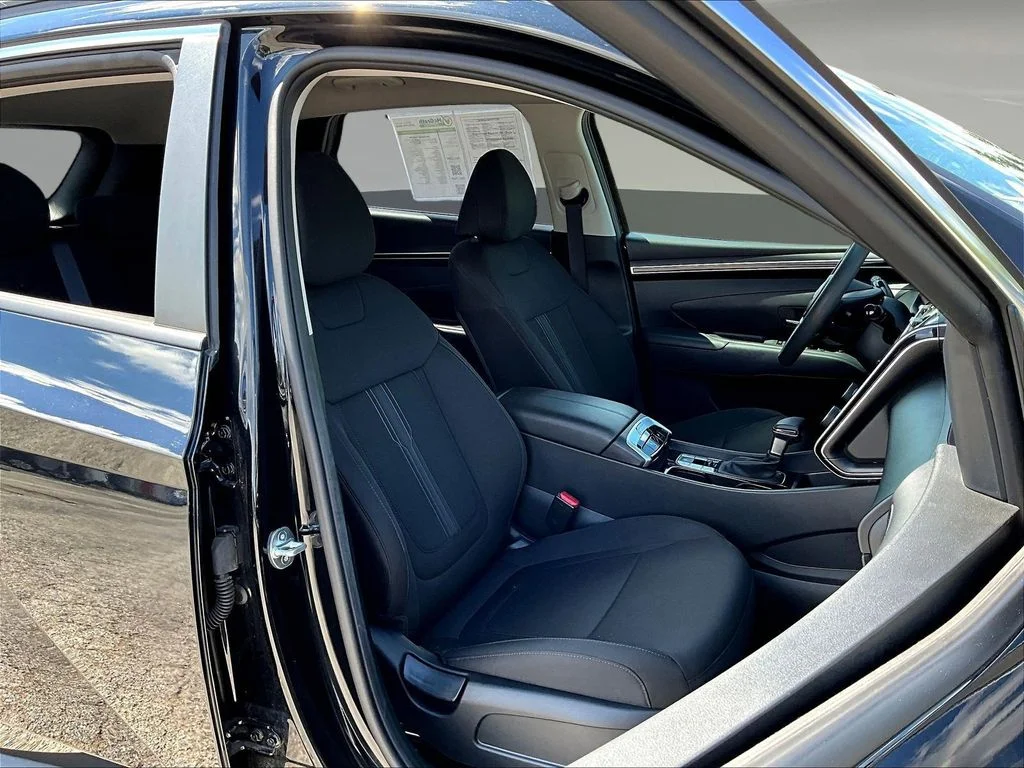 Used 2023 Black Hyundai SEL image 31