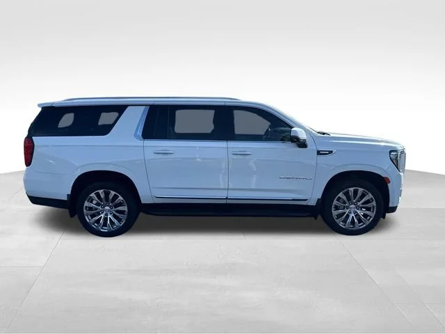 Used 2022 SUMMIT WHITE GMC Denali image 7