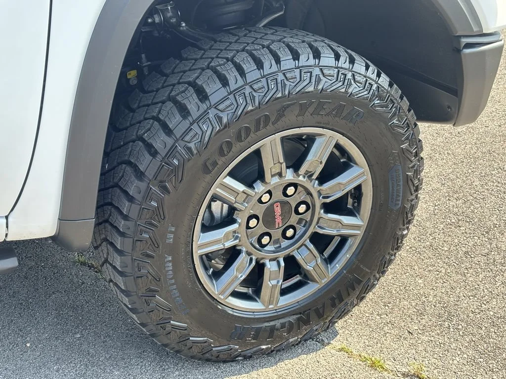 New 2026 Summit White GMC AT4X image 11