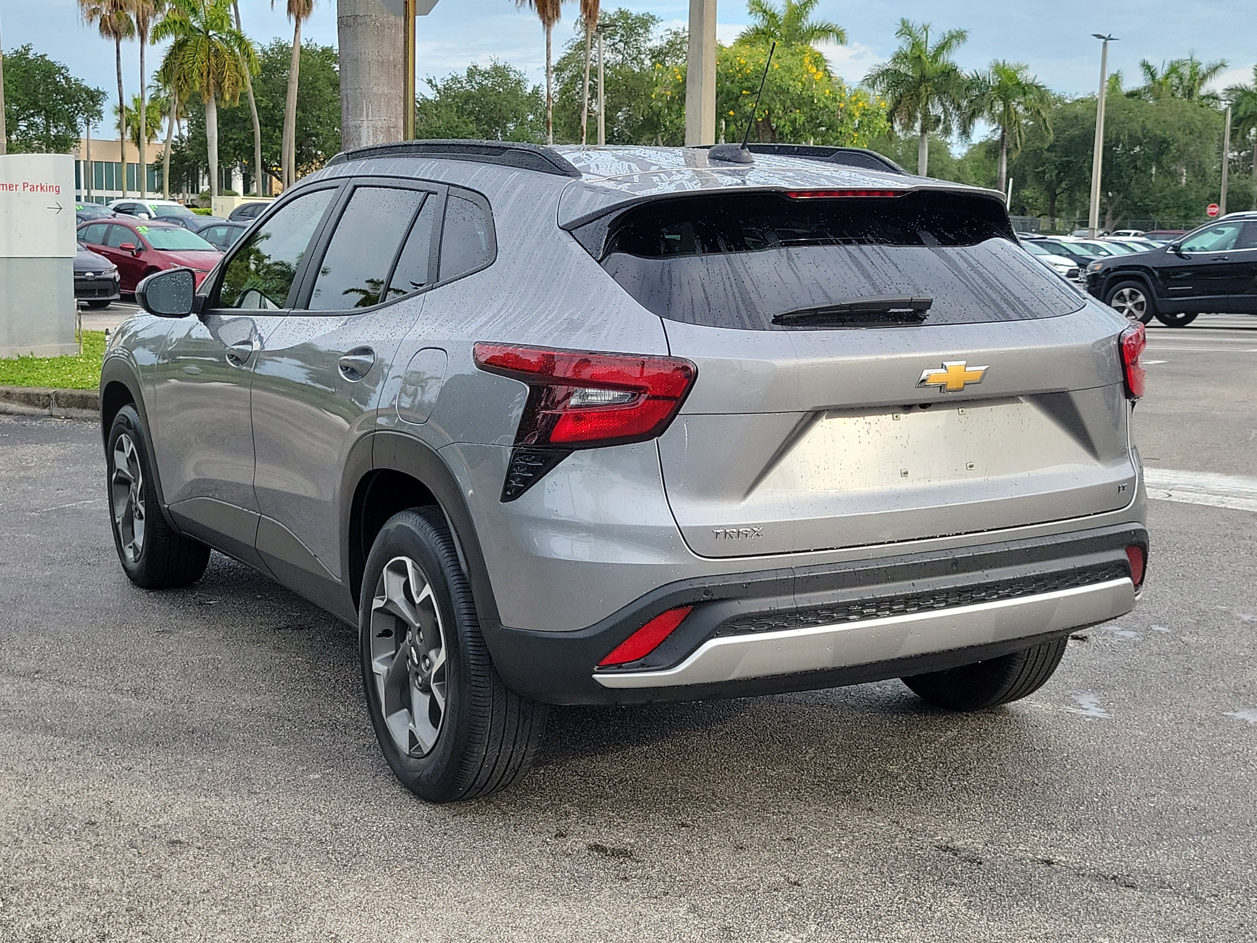 Used 2025 Sterling Gray Metallic Chevrolet LT image 6