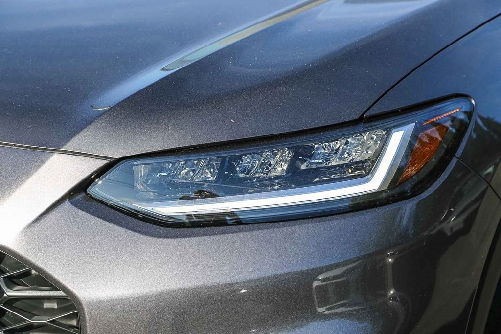 New 2026 Modern Steel Metallic Honda LX image 4