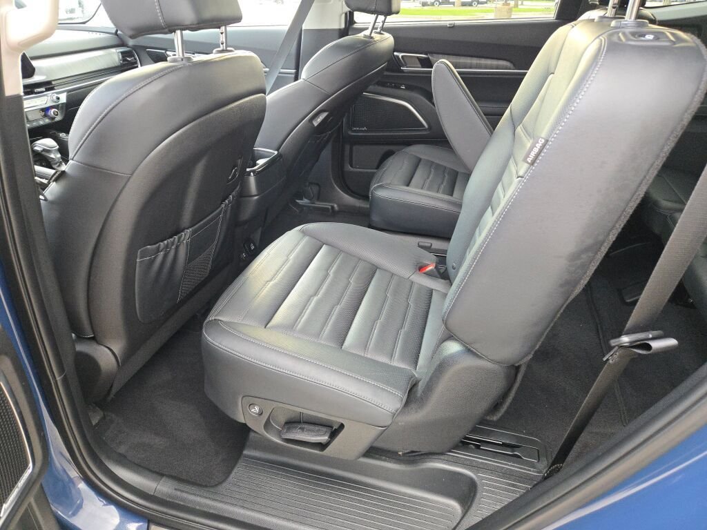 Used 2023 Black Kia SX X-Line image 19