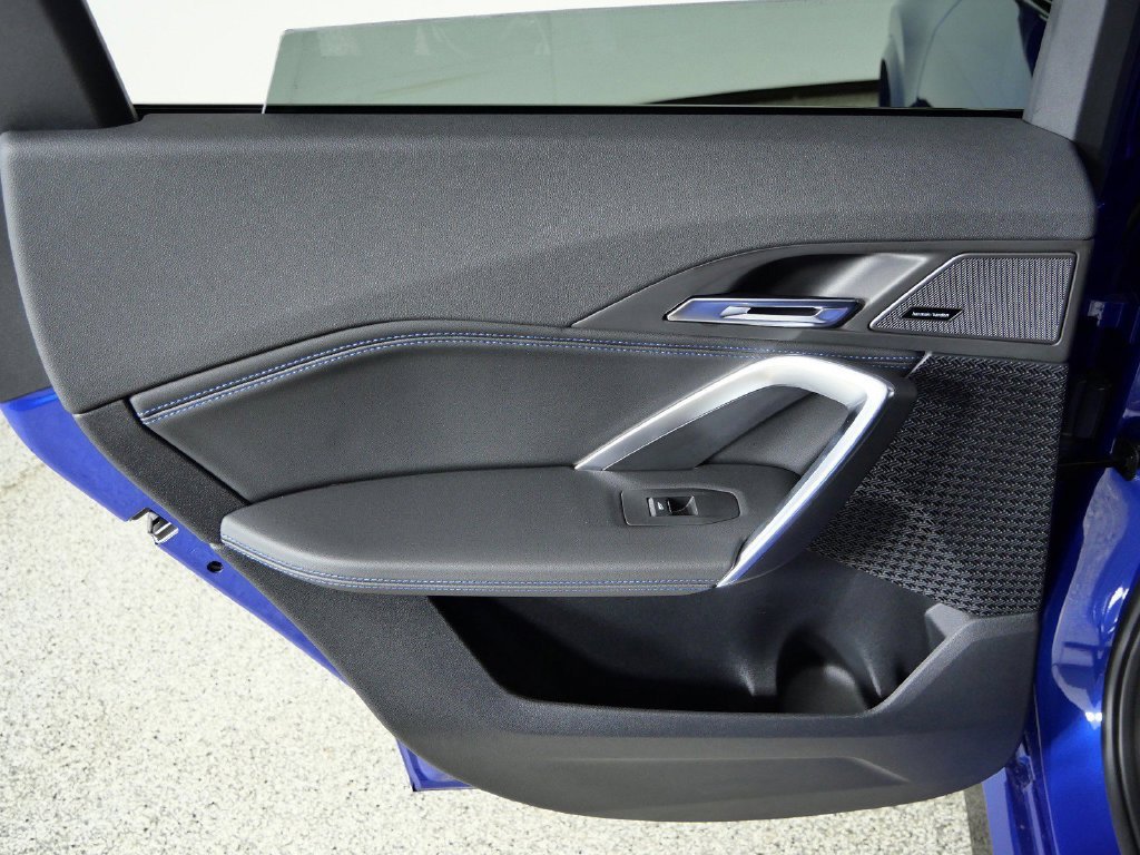 Used 2026 Portimao Blue Metallic BMW M35i image 29