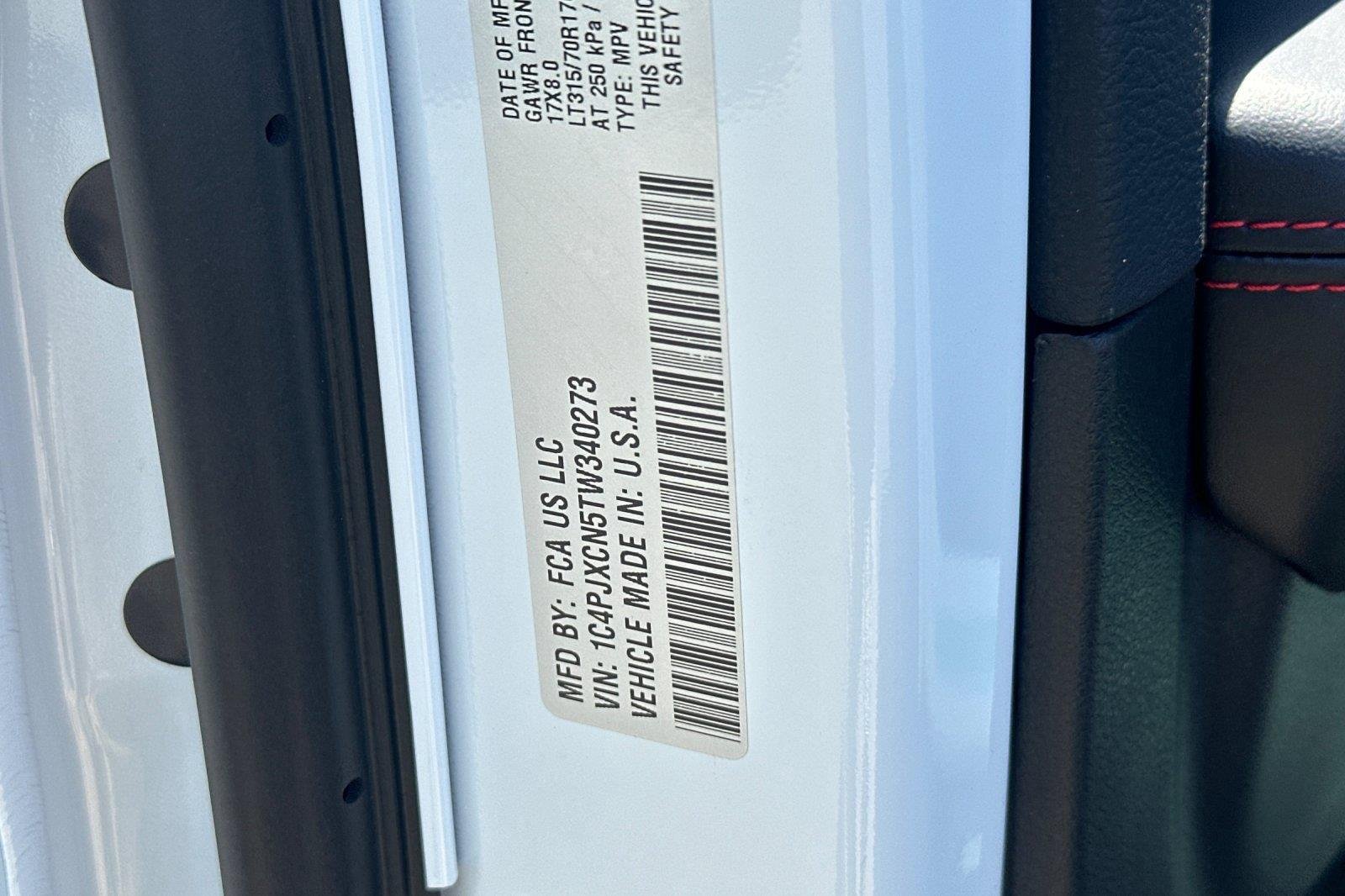New 2026 Bright White Clearcoat Jeep Rubicon X image 29