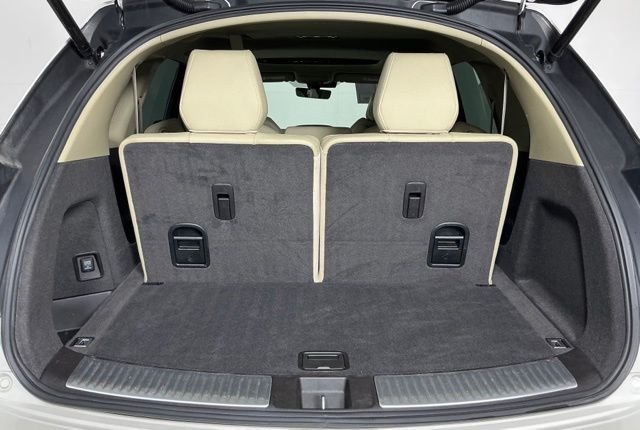 Used 2018 White Diamond Pearl Acura MDX image 26